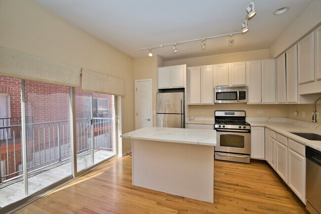 Foto del edificio - 353 E Eastgate Pl