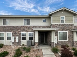 Building Photo - 1819 S Elk Way