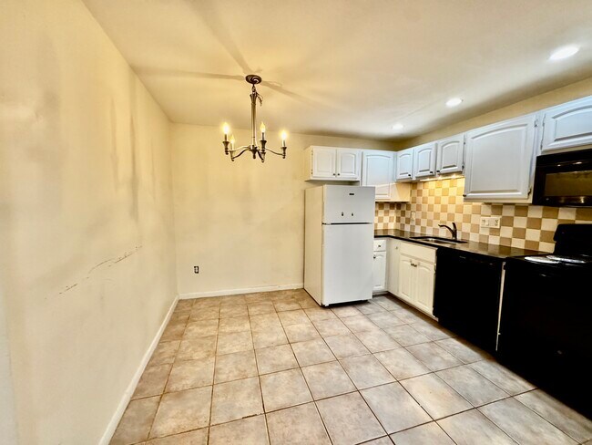 Cocina/comedor - 145 Essex Ave