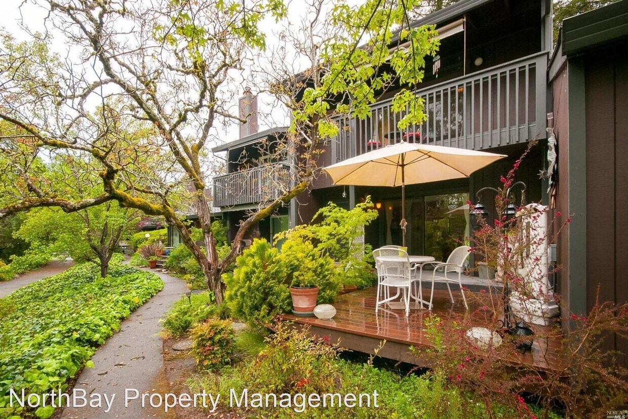 Primary Photo - 2 br, 2.5 bath House - 240 Los Alamos