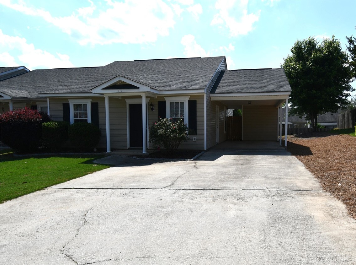 111 Rhett Ct, Greenwood, SC 29649 Townhome Rentals in Greenwood SC