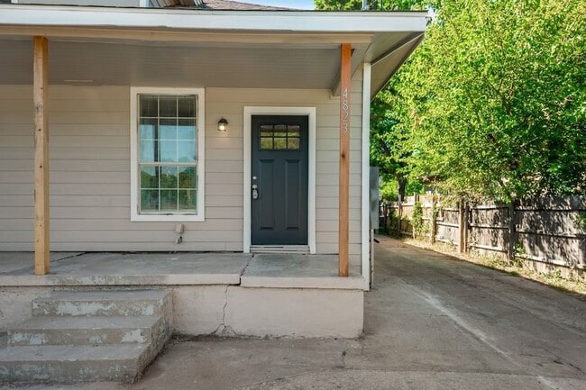 Building Photo - 4823 Ash Ln