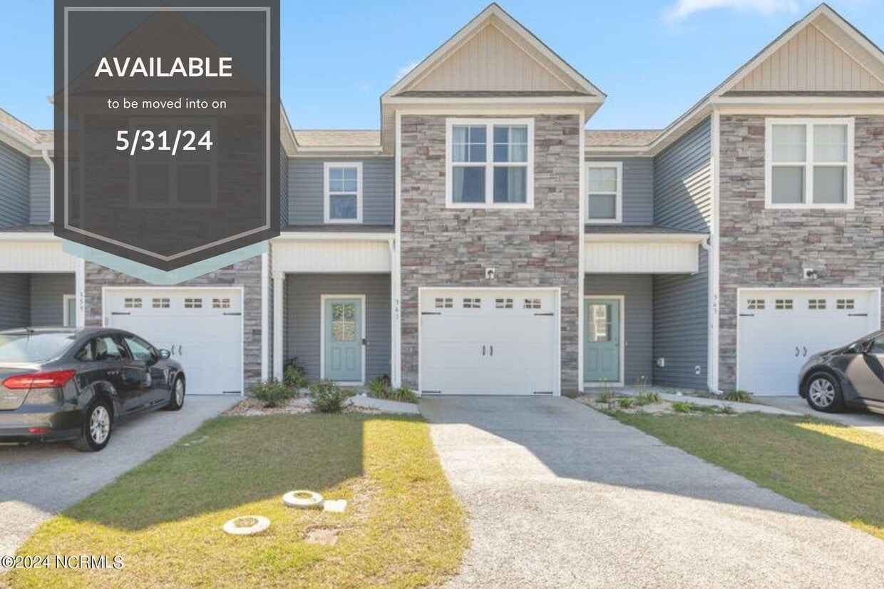 361 S Stingray Ln, Sneads Ferry, NC 28460 Townhome Rentals in Sneads Ferry NC