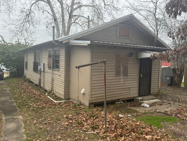 Building Photo - 536 N 24th St