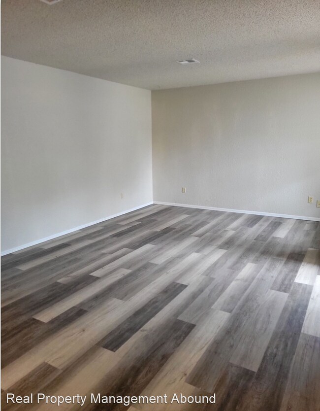 Foto del edificio - 3 br, 2 bath House - 8008 N 117th East Ave.