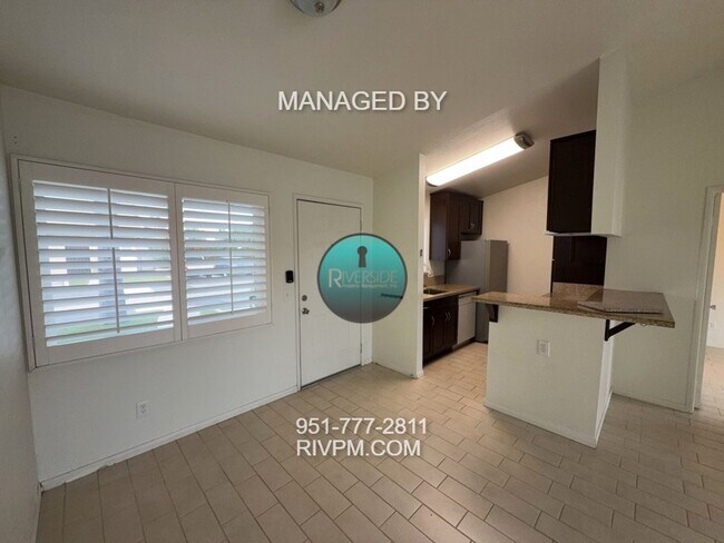 Foto del edificio - Cute Modern Condo in Riverside – Move-In Ready!