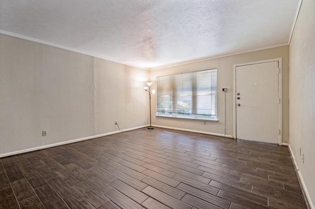 Foto del edificio - 3827 Gilbert Ave
