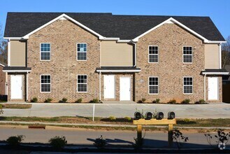 Building Photo - 2263 McCormick Lane