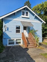 Building Photo - 1743 6th St