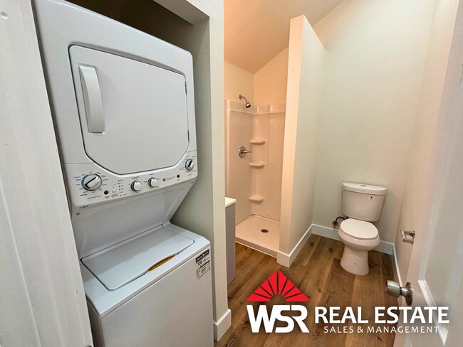 Foto del edificio - Brand New Studio ADU in Desirable Canyon C...
