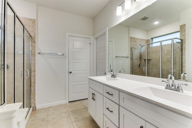 Building Photo - 5432 Wedge Wood Dr