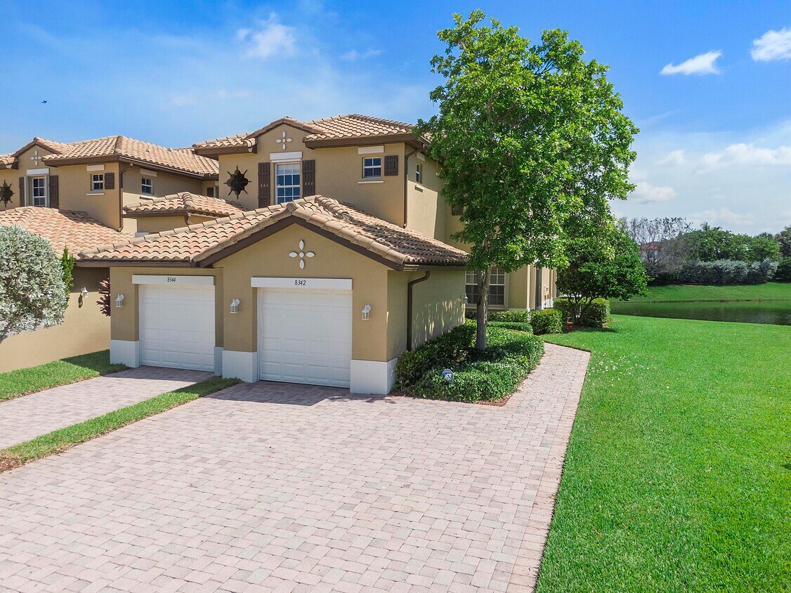 Foto principal - 8342 NW 127th Ln
