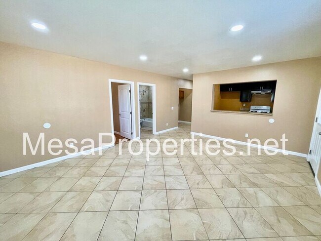 Foto del edificio - 1116 N H St