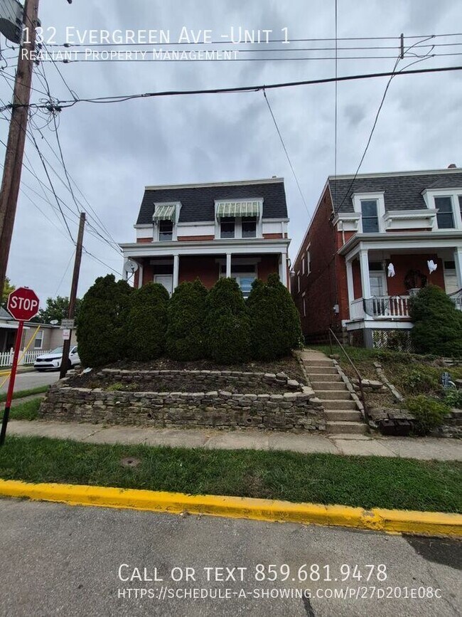 Foto del edificio - 132 Evergreen Ave