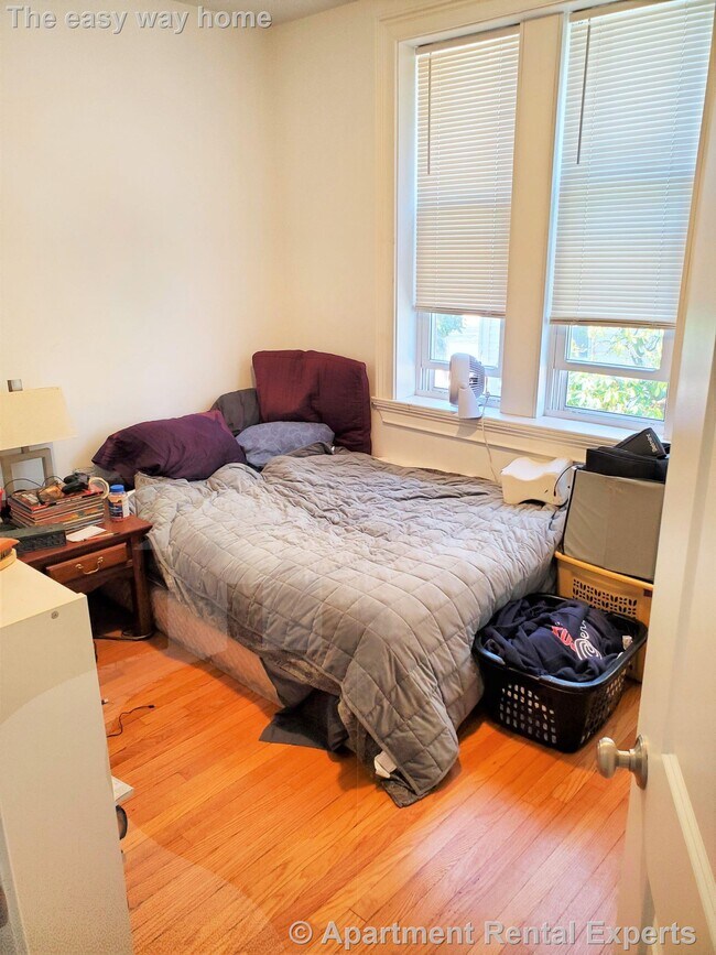 Foto del edificio - 170 Maple St