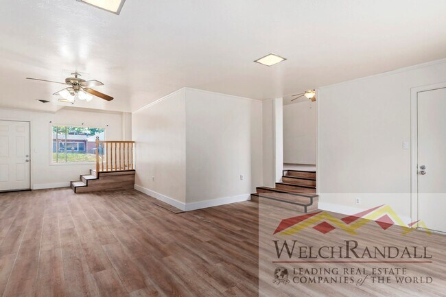 Building Photo - Riverdale Single Family Home 4 bedroom.