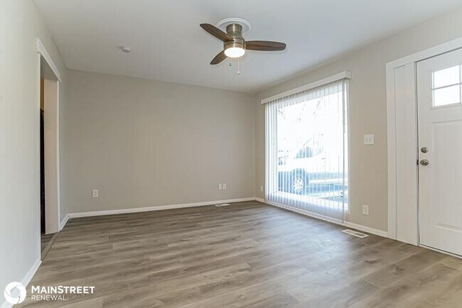 Building Photo - 8701 E 92ND ST, KANSAS CITY, MO 64138