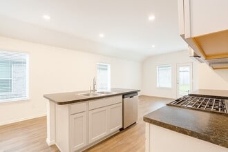 Building Photo - 5611 Simcrest Grove Dr