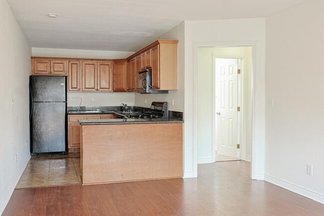 Building Photo - 4654 33rd St