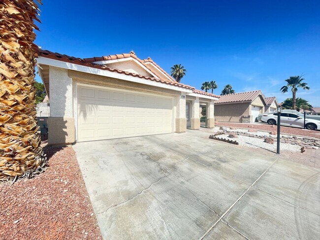 Building Photo - Great 3 bedroom single story home in North...