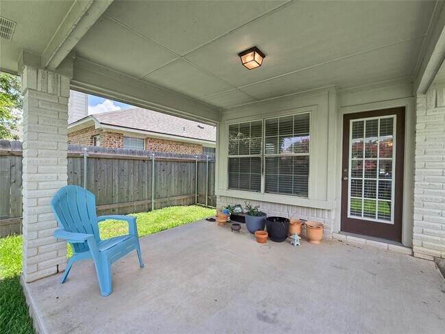 Foto del edificio - 11704 Fletcher Hall Ln