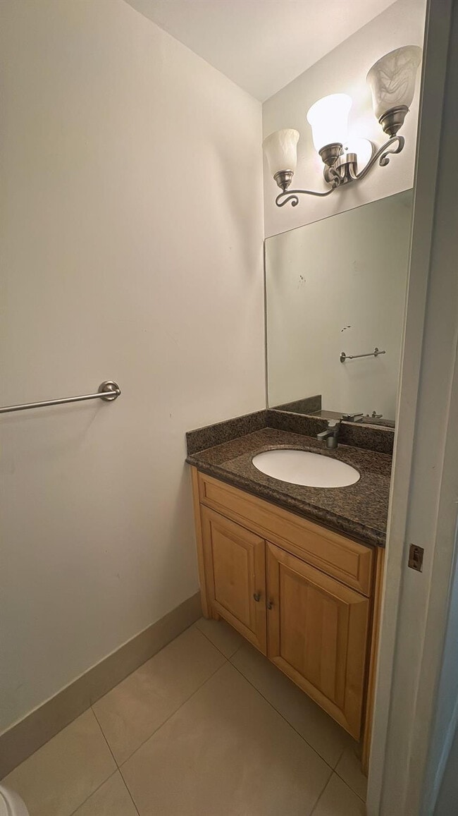 Foto del edificio - 6437 Boca Cir