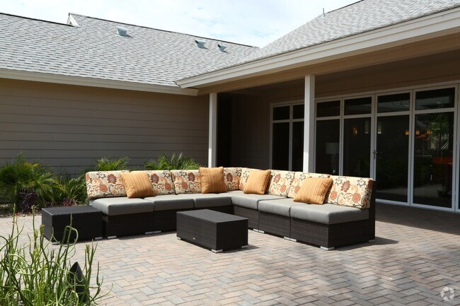 Foto del edificio - Highland Groves at Morrison Ranch Apartments