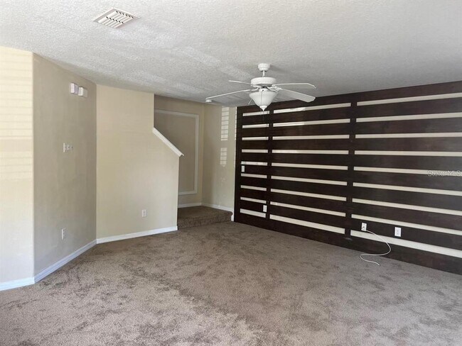 Foto del edificio - 106 Carina Cir