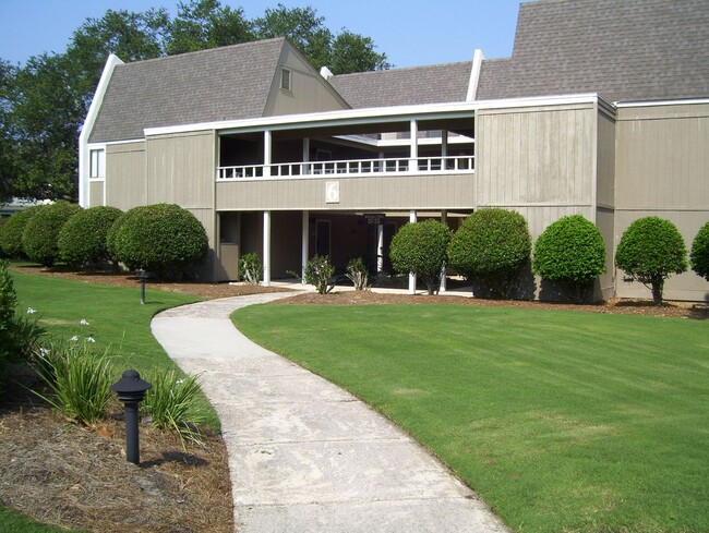 Building Photo - HARBOUR VILLAS