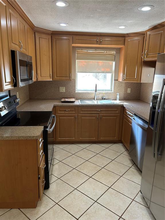 Building Photo - 2806 St Croix Dr