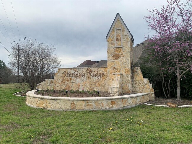 Building Photo - 117 Green Haven Dr