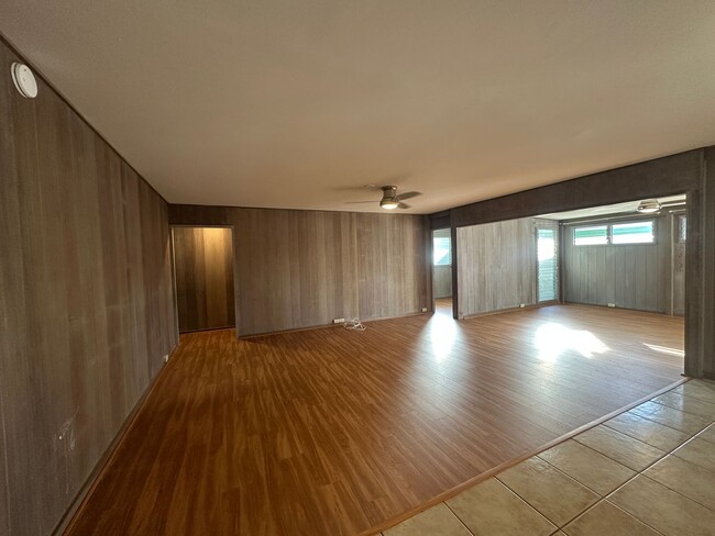 Foto del edificio - 929 Maniniholo St