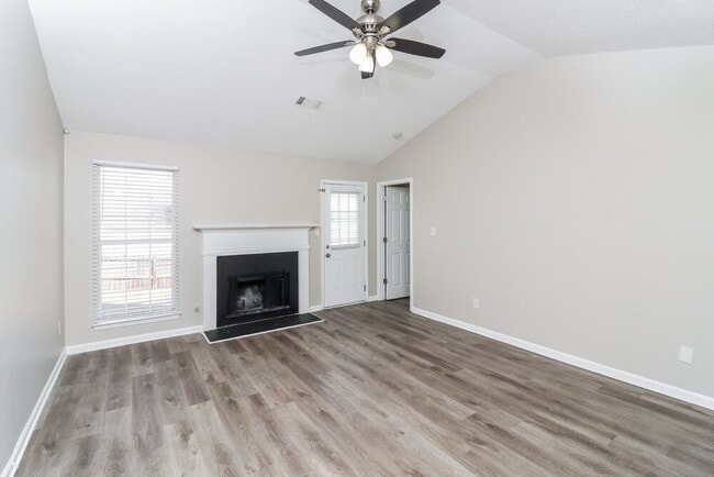 Building Photo - 421 Eagles Nest Way