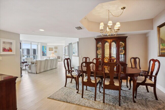 Building Photo - 21205 Yacht Club Dr