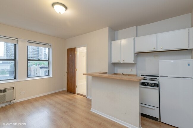 Foto del edificio - 1504 N Dearborn Pkwy