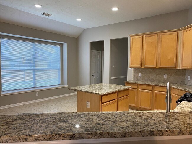 Foto del edificio - 18215 Linden Forest Ln