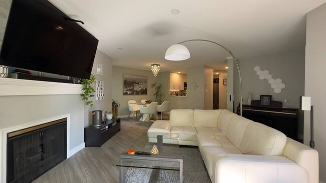 Photo du bâtiment - 7455 Moffatt Rd