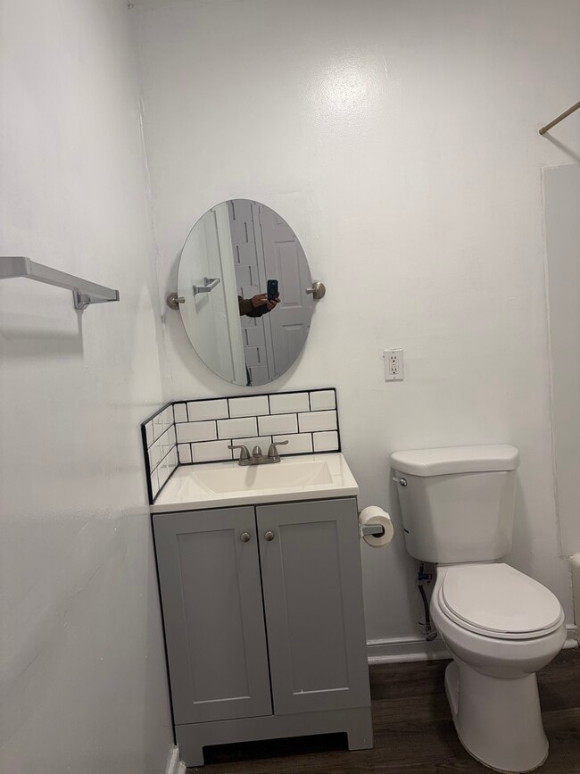 Building Photo - 659 Pegram St