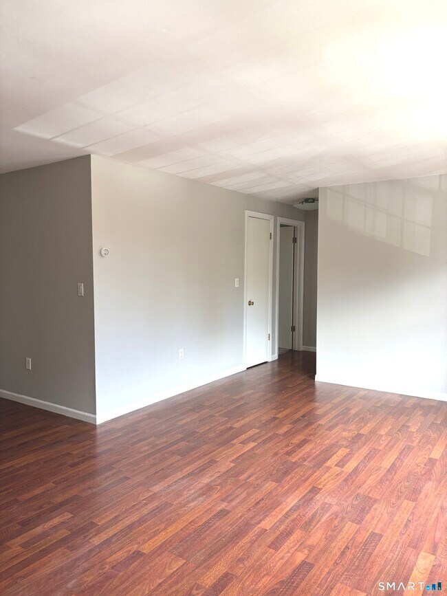 Foto del edificio - 25 Grandview Dr