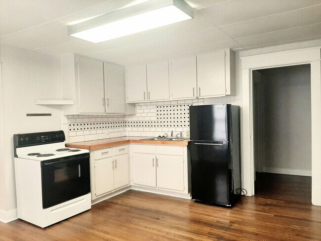Foto del edificio - 2620 W Knox St