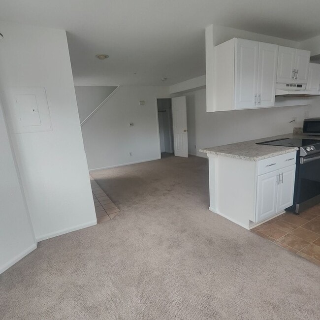 Building Photo - 2BR/1BA with Carport in North Boulder