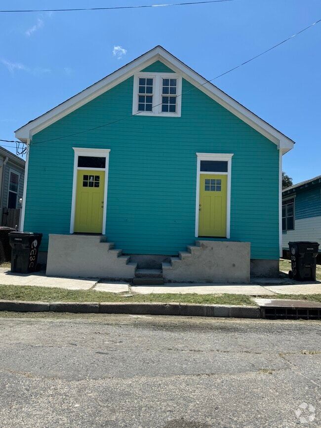 Building Photo - 2830 2nd St