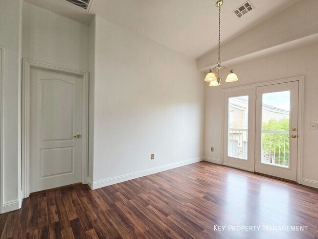 Foto del edificio - 9133 Goose Lake Way