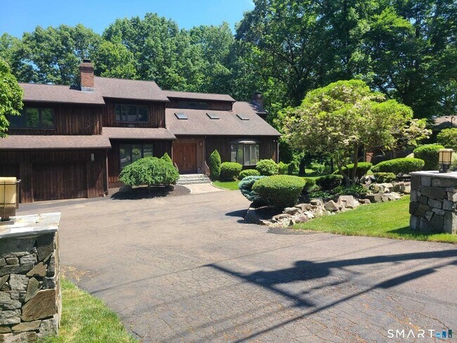 Foto del edificio - 925 Dunbar Hill Rd