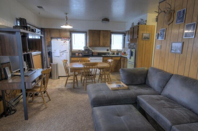 Foto del edificio - 1 Bed 1 Bath in Missoula