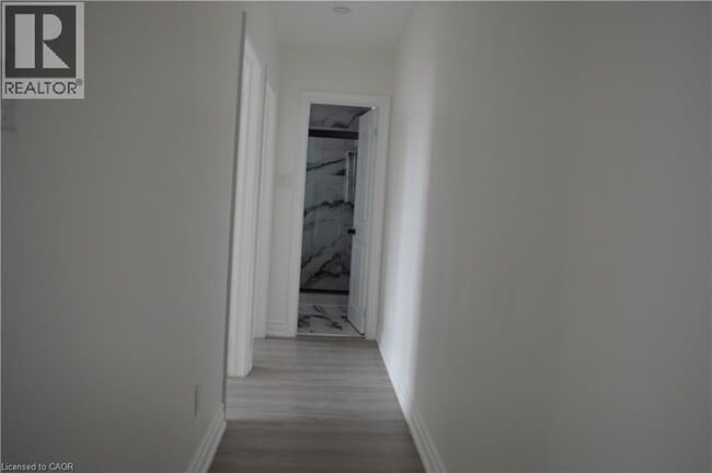 Building Photo - 2224A KINGSTON Road Unit# 4