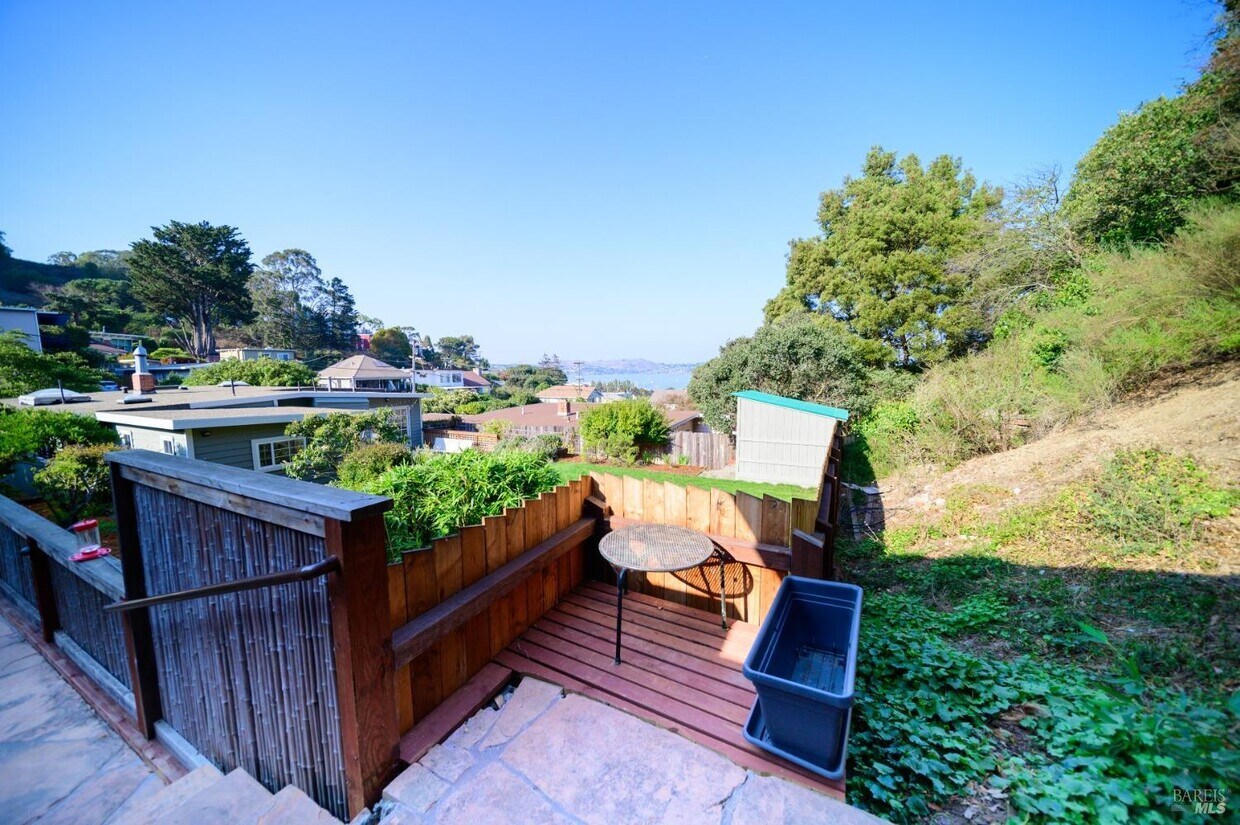 719 Spring St, Sausalito, CA 94965 Townhome Rentals in Sausalito CA