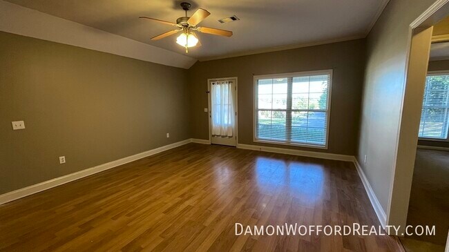 Foto del edificio - 606 Briars Bend