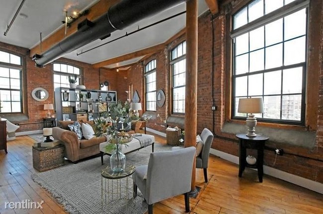 Building Photo - 1 br, 1 bath - 14 Imperial Pl Unit 401