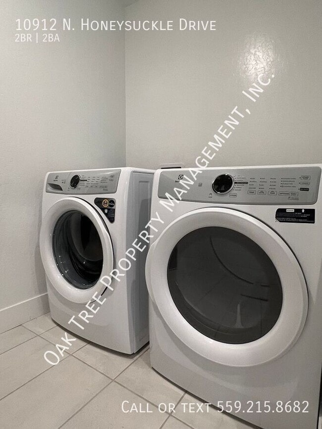 Building Photo - 10912 N Honeysuckle Dr